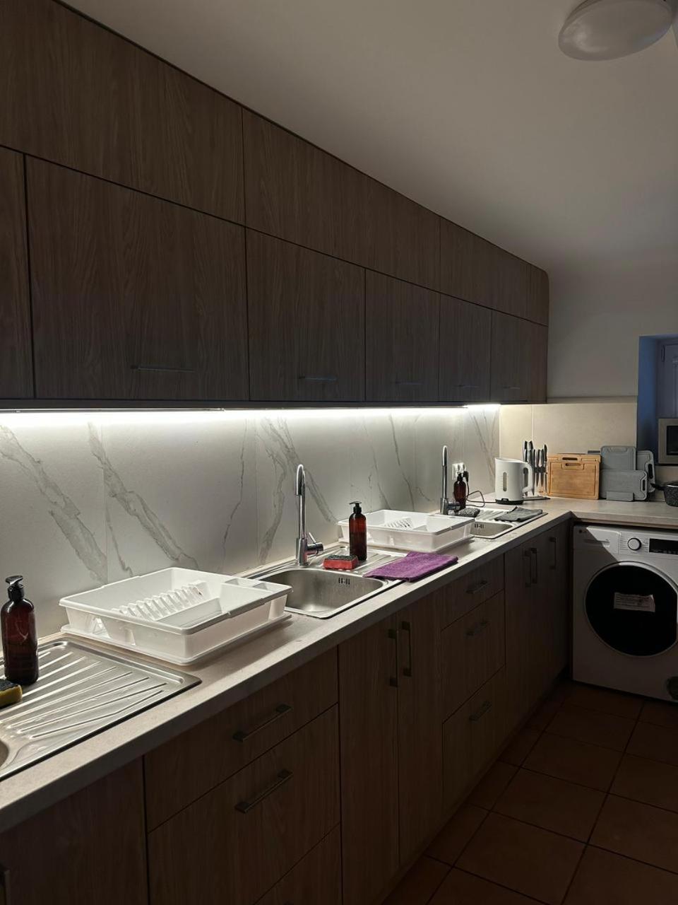 Hostel Harmonia Varsó Kültér fotó