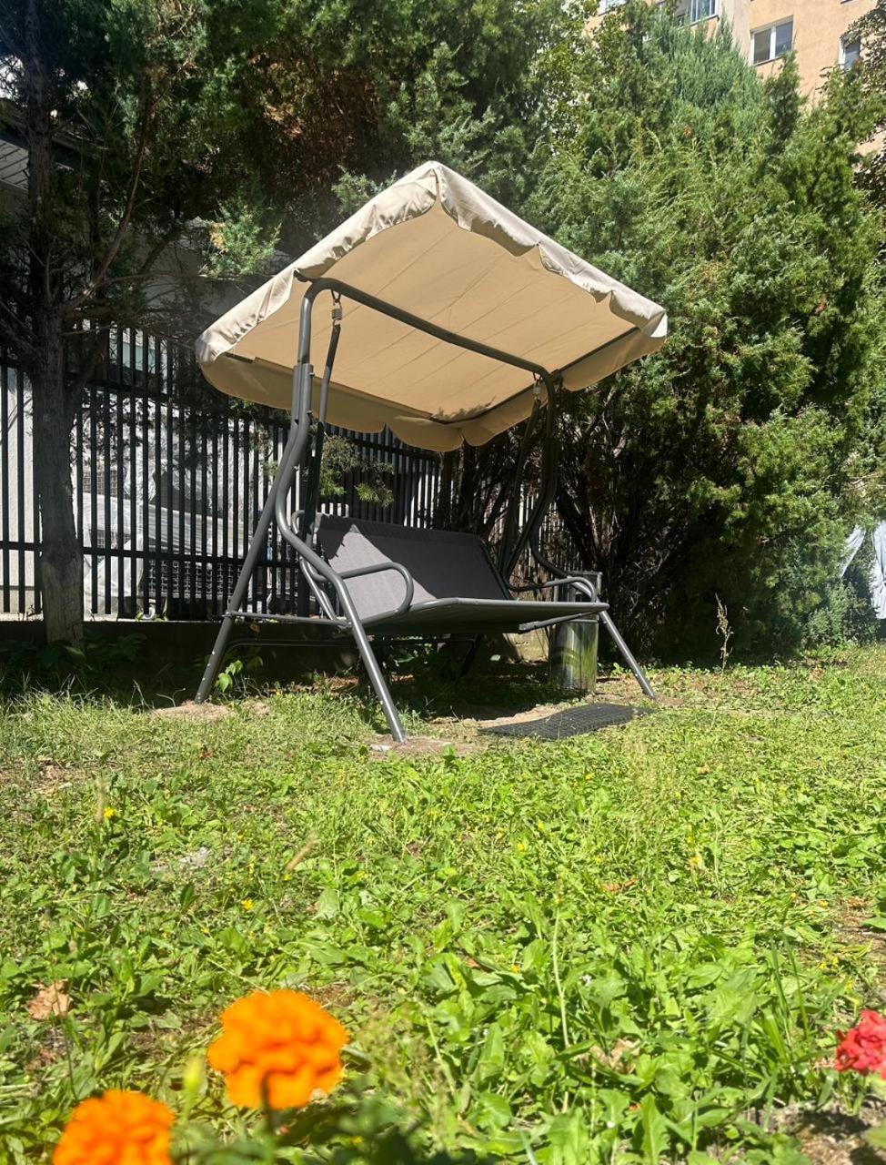 Hostel Harmonia Varsó Kültér fotó