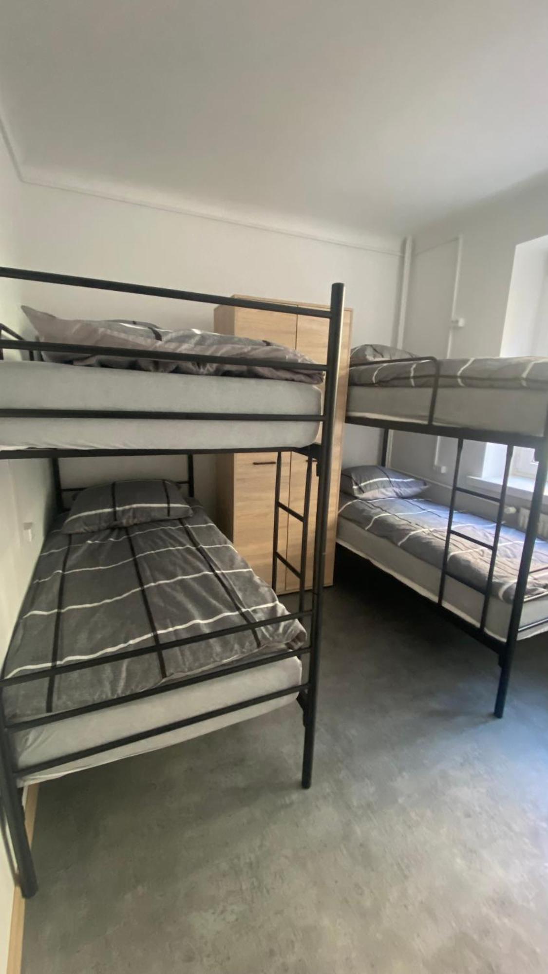 Hostel Harmonia Varsó Kültér fotó