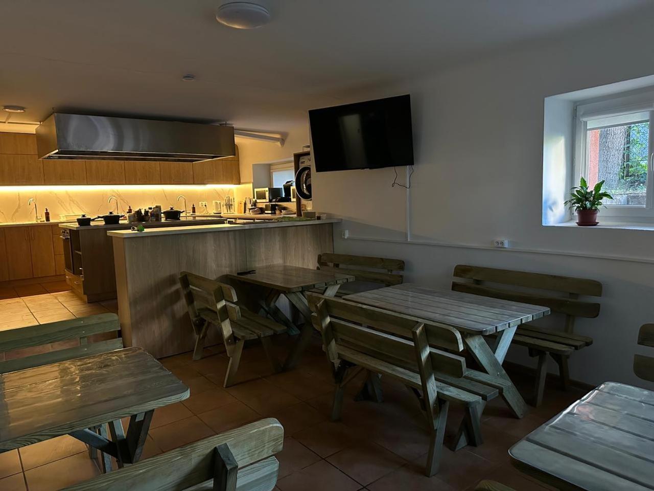 Hostel Harmonia Varsó Kültér fotó