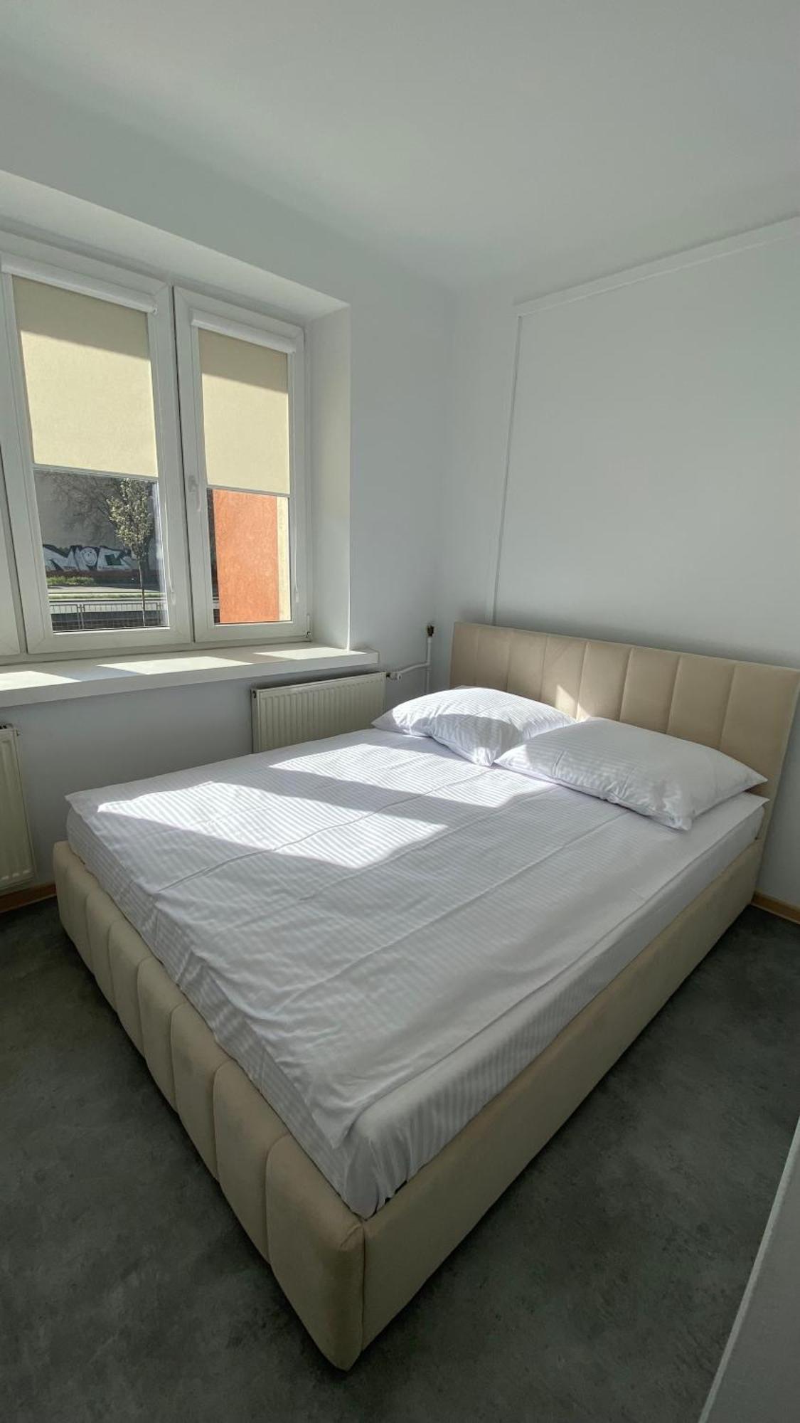 Hostel Harmonia Varsó Kültér fotó