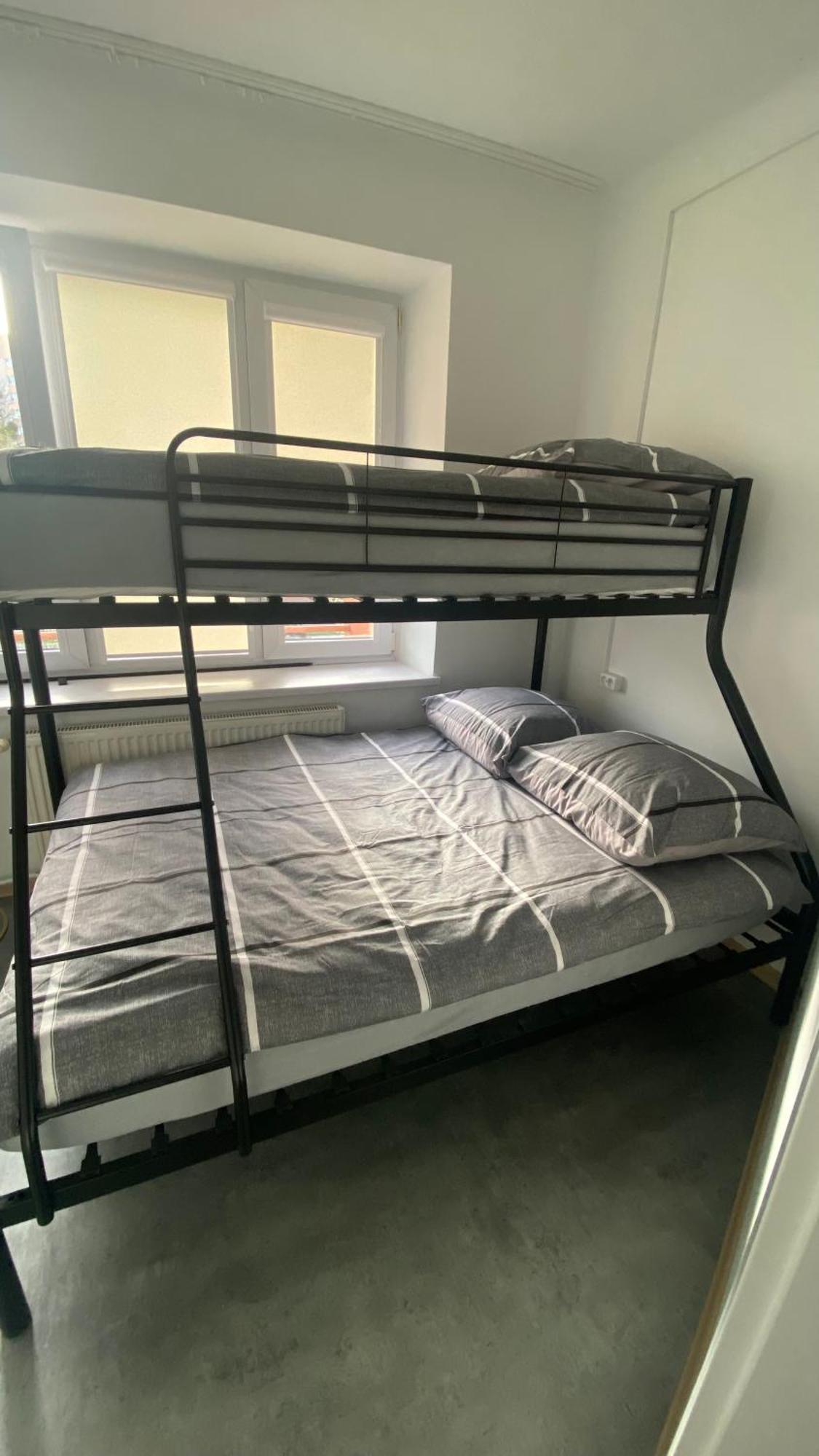 Hostel Harmonia Varsó Kültér fotó