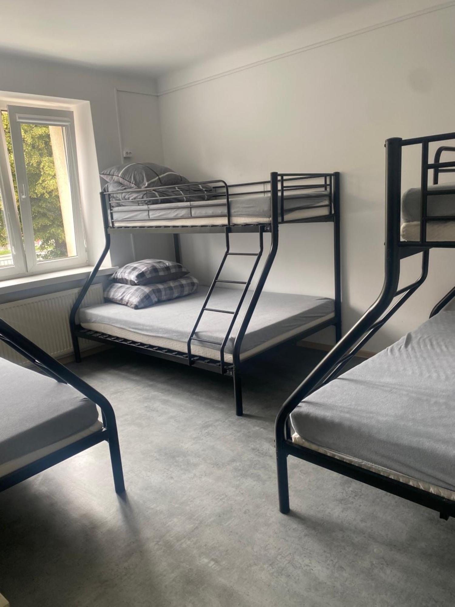 Hostel Harmonia Varsó Kültér fotó
