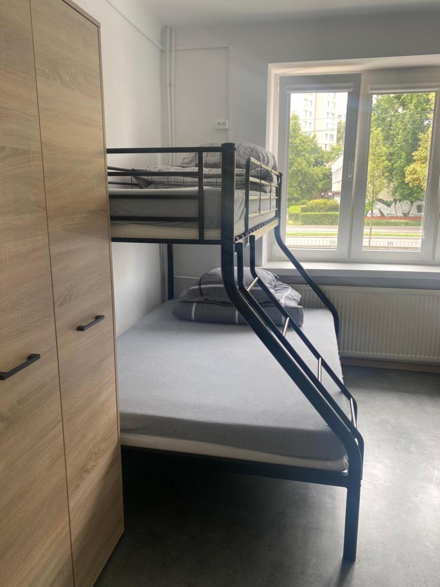 Hostel Harmonia Varsó Kültér fotó